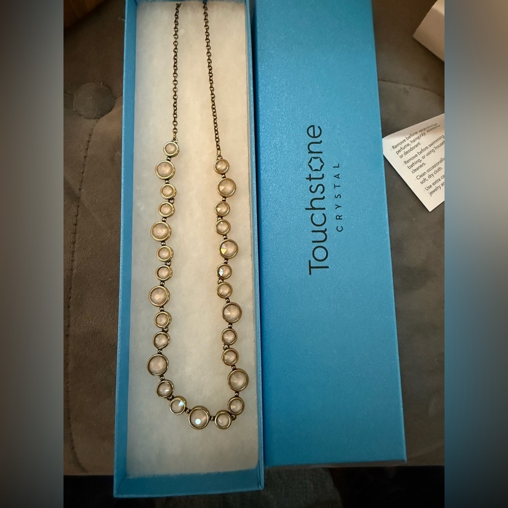 Touchstone Crystal ANTIQUE ALL AROUND Necklace 1508N